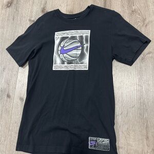 NIKE BASKETBALL SHIRT